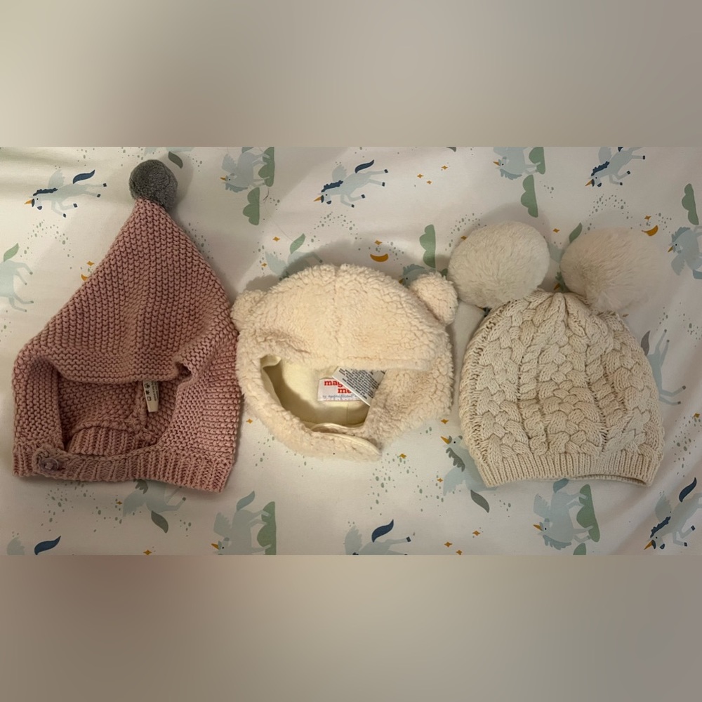 Lot of 3 infant hats boutique 0-6 months